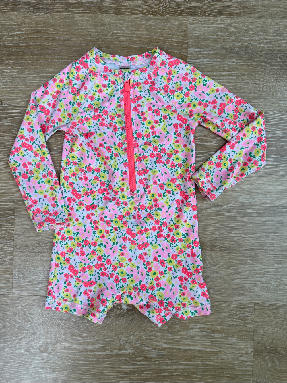 Old Navy Floral Swimsuit Rash Guard Size 3T